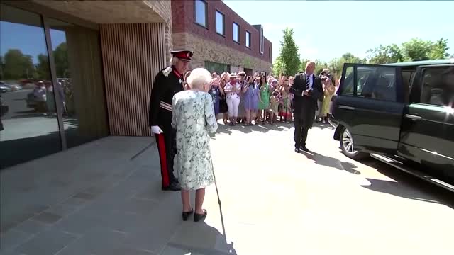 Cheers for Queen Elizabeth as she opens hospice