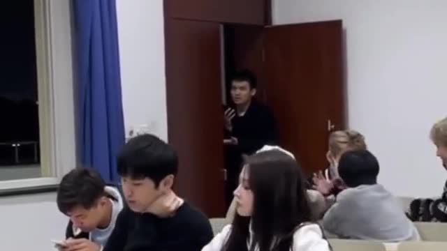 Hiding the youth in the campus