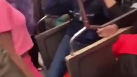 Muslim black abuser agresses and beats a person in USA in the metro