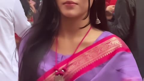 Indian sari girl