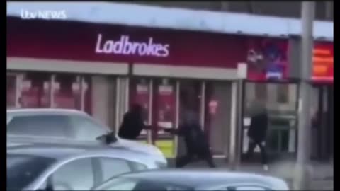 Machete battle in Leeds in broad daylight..