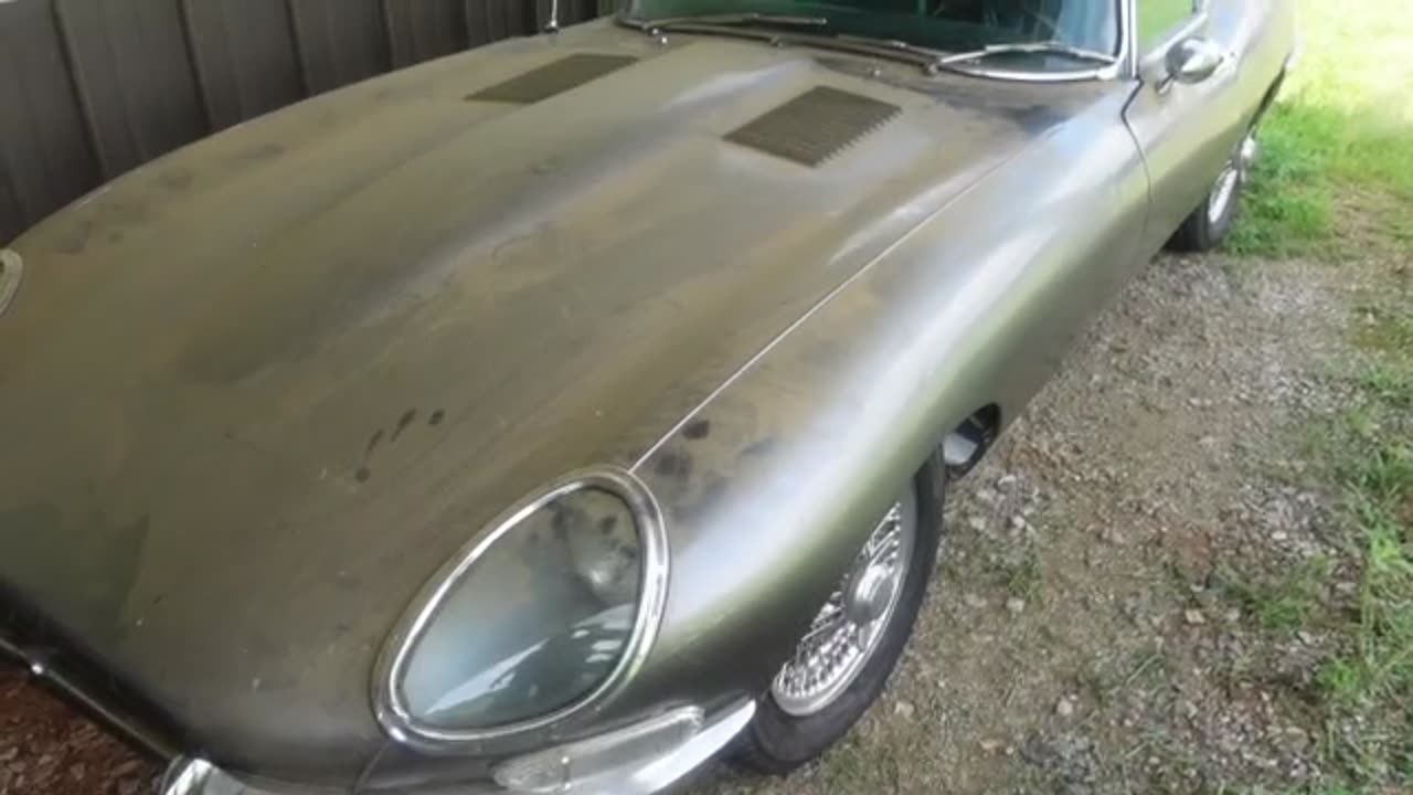 Jaguar E-Type & Me. 1967 Jaguar 4 2 S1 FHC Walk Around. History I've had with this car & Fun Facts.