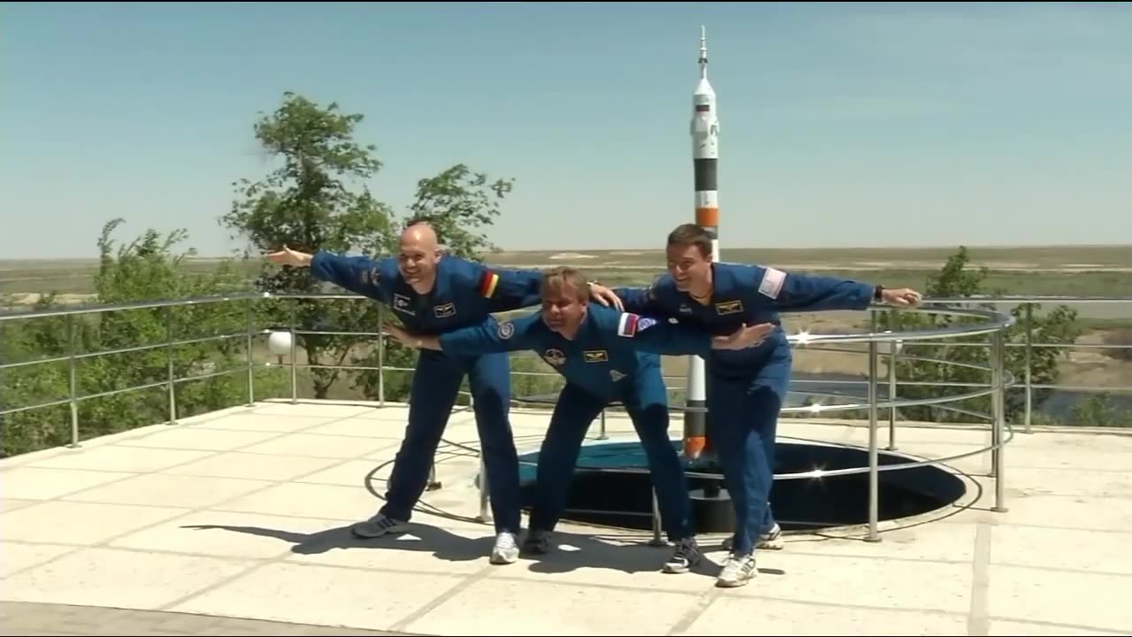 ISS Expedition Crews for Space Launch in Baikonur, Kazakhstan