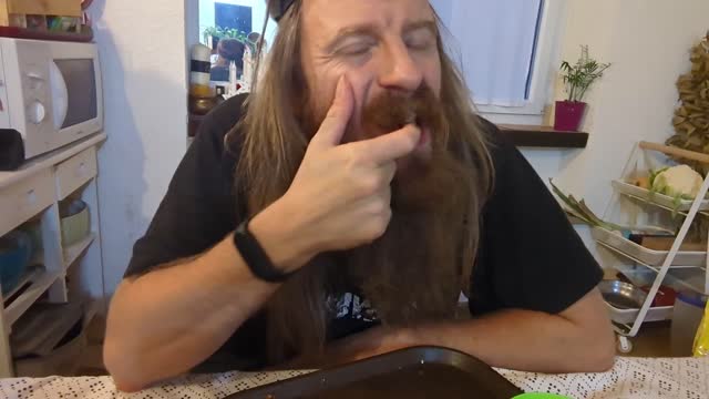 2022-11-08 (6) - grethuk - Twitch Triskelina