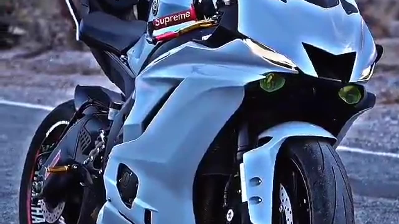 Yamaha R1