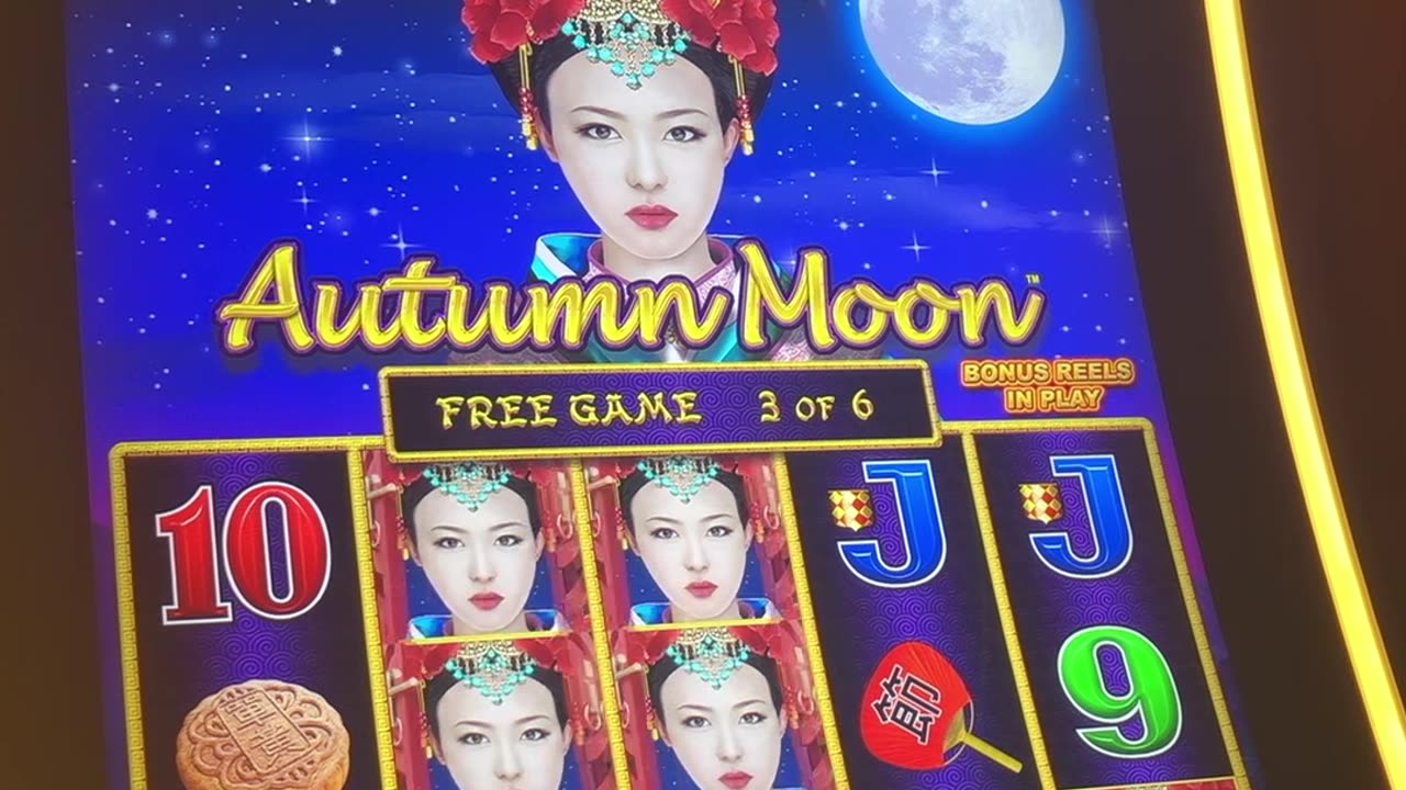 SWEET MOONS!!! #slots #casino #slotmachine #slotwin #jackpot #bonusfeature #casinogame #gambling