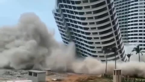 The Power of Demolition: Top House Demolitions Caught on Camera