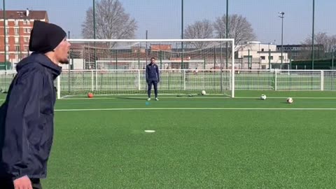 #viral #footballchallenge #footballtiktok #soccertiktok #futbol #soccer