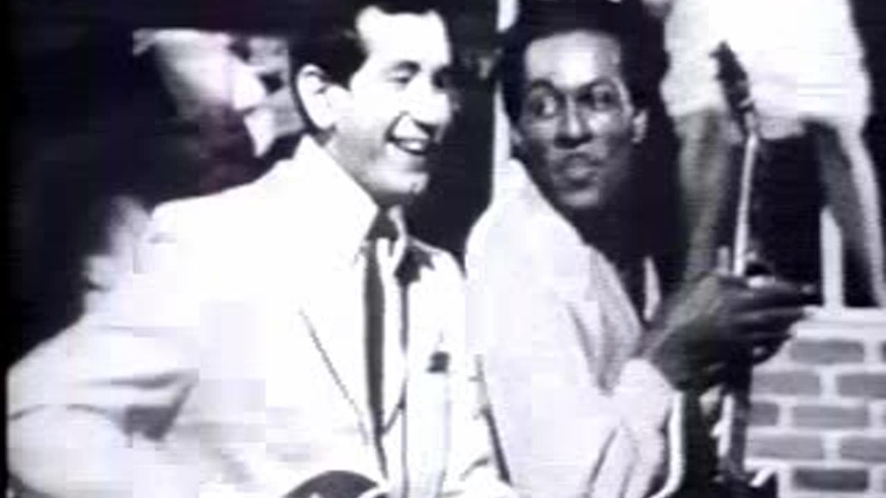 Chuck Berry & Trini Lopez - Memphis Tennessee = Hullabaloo Music Video 1965