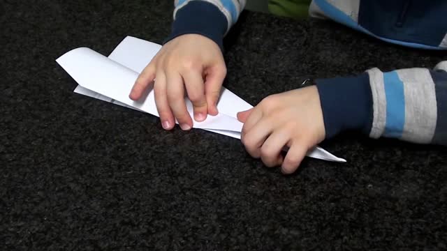 Paper Jet Airplane - Origami - How to Make - DIY - by Tiago Pires