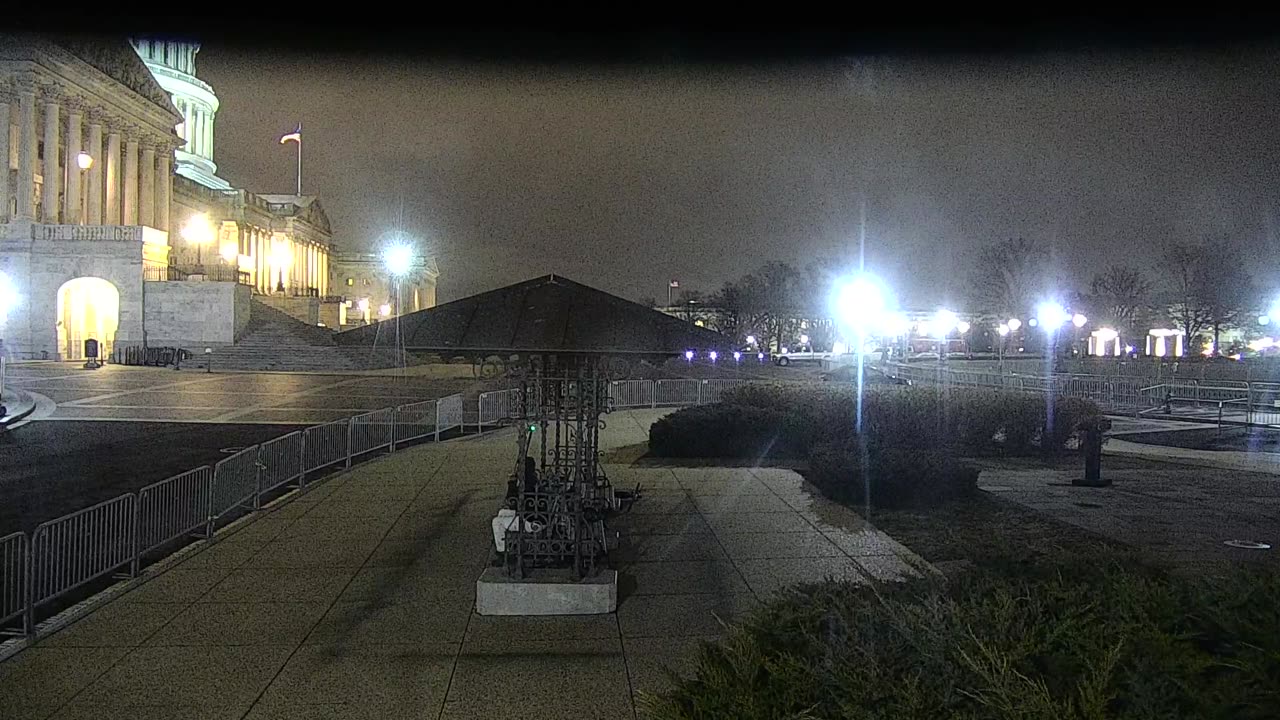 0675USCG00HousePlaza_2021-01-05_23h37min09s733ms.mp4