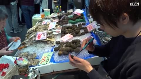 Uni - Raw Street Food in Japan_Cut