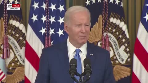 Clueless' Joe Biden 'panics' after Elon Musk question