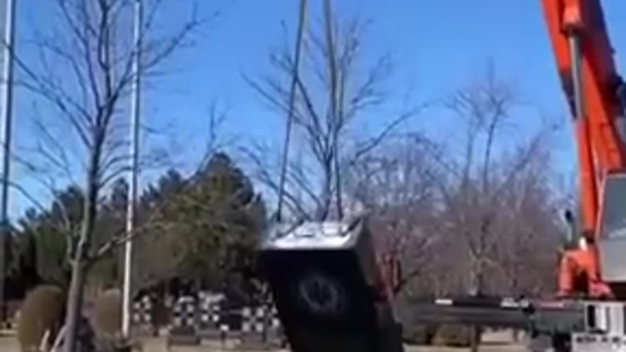 Monument to the first Ukrainian division SS Galichina was demolished in Canada It was installed in