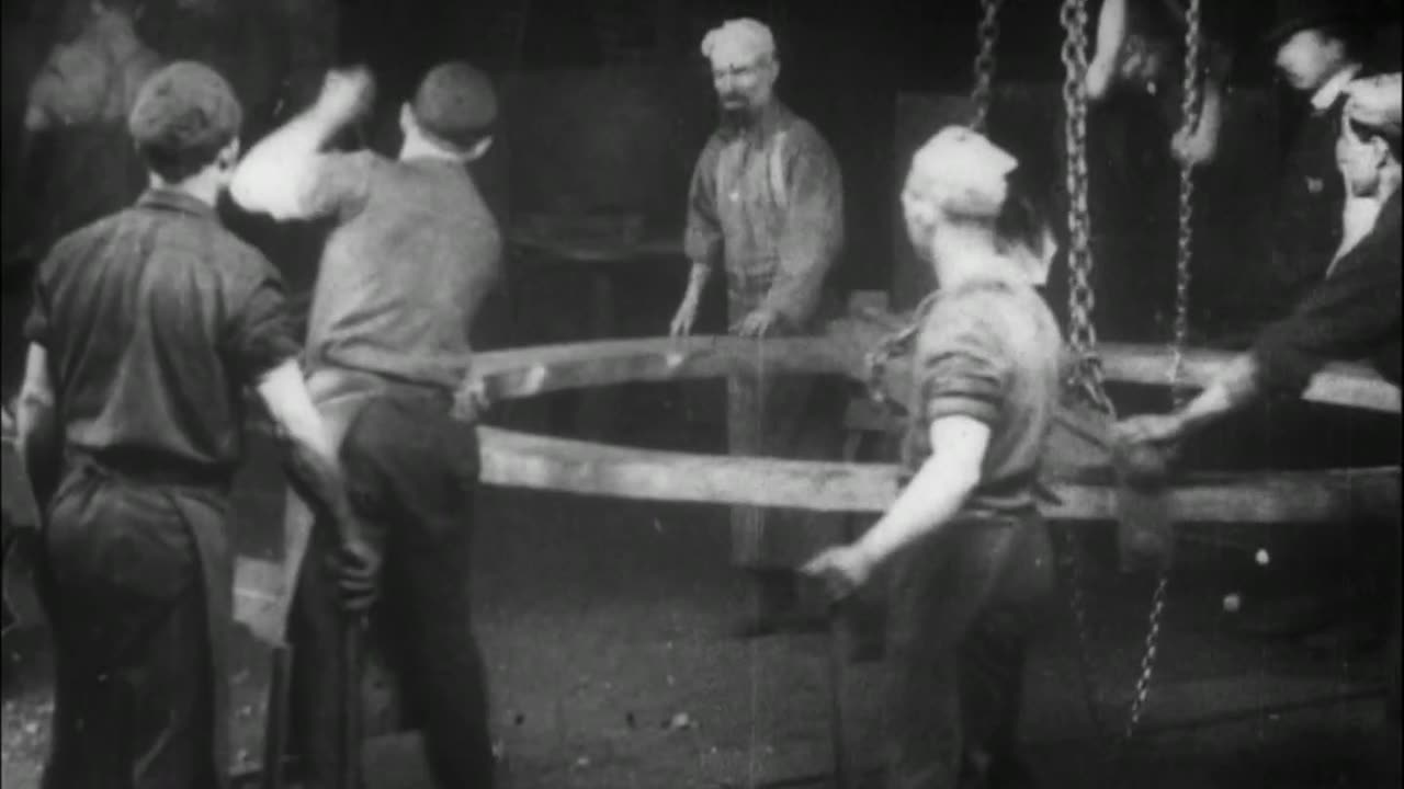 Westinghouse Works, Welding The Big Ring (1904 Original Black & White Film)