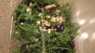 60 SECONDS TO RAW FOOD - CORNY ARUGULA SALAD RECIPE - May 31st 2011