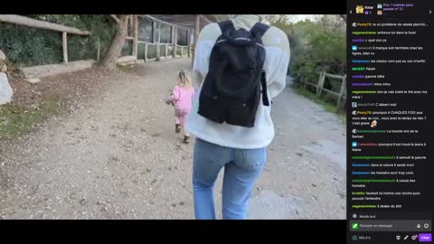 2022-12-06 (1bis.2) - zootest 1 - Twitch Triskelina (version avec chat)