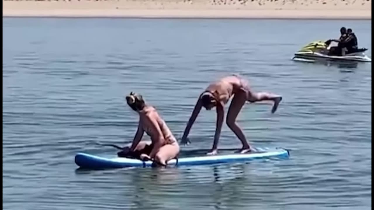 FUNNY SURFBOARD FAILS #short #64 #surfboard #surfboardfail #failcompilation #funny #funnyvideos