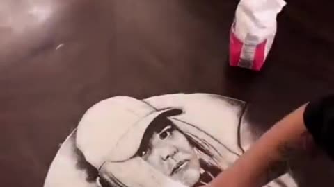 Artist Creates Portrait of Famous Musician Using Sugar