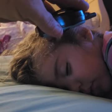 walk·ie-talk·ie wake up grandpaw style