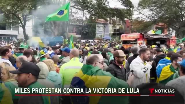 Persisten las protestas por derrota de Bolsonaro en Brasil | Noticias Telemundo