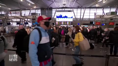 Sydney Airport preparing for hundreds of thousands of travellers this weekend | 9 News Australia