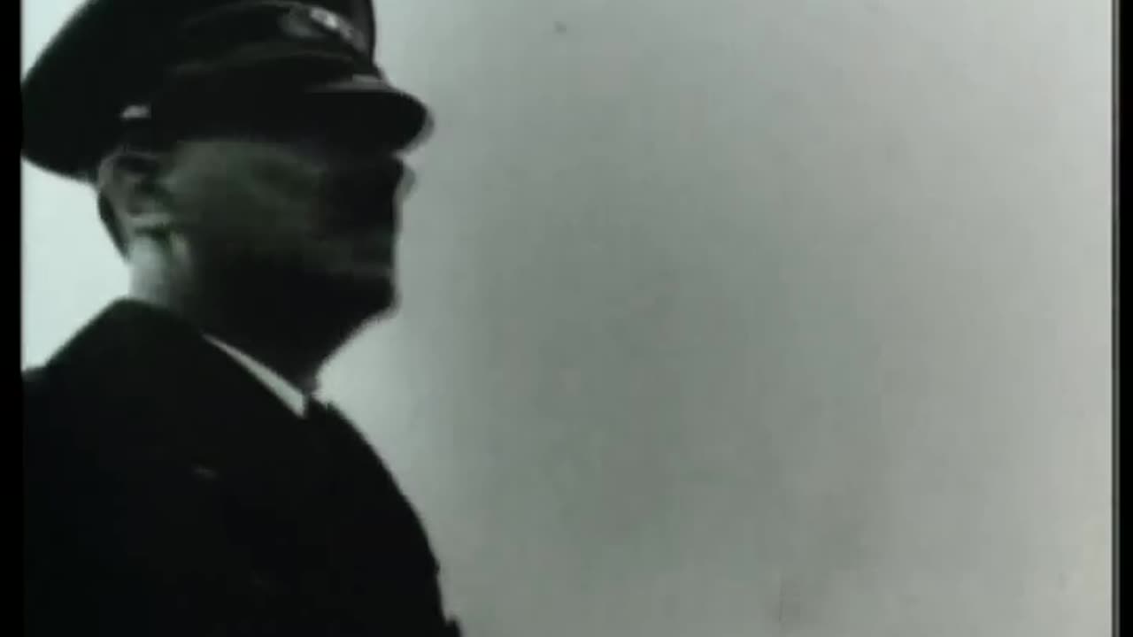 Adolf Hitler in Paris (June,1940)