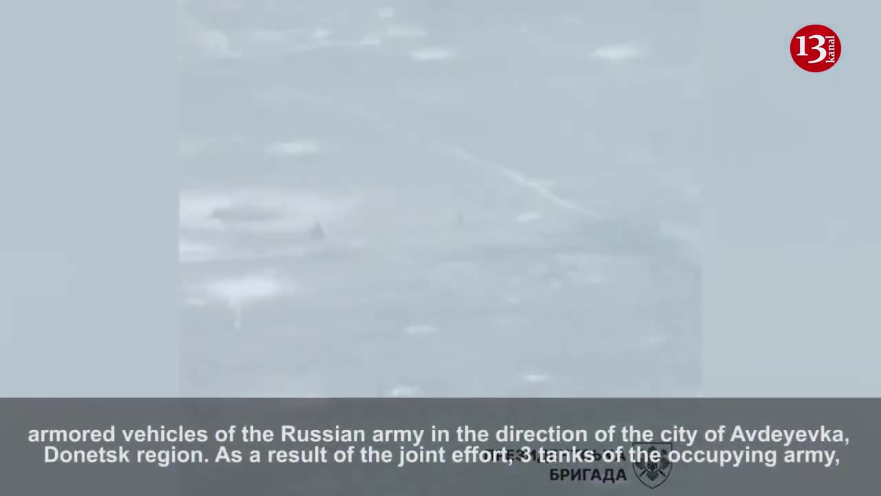 Column of tanks and combat vehicles of advancing Russians was shelled - invaders were captured