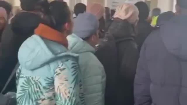 Slavyansk Station - Refugees