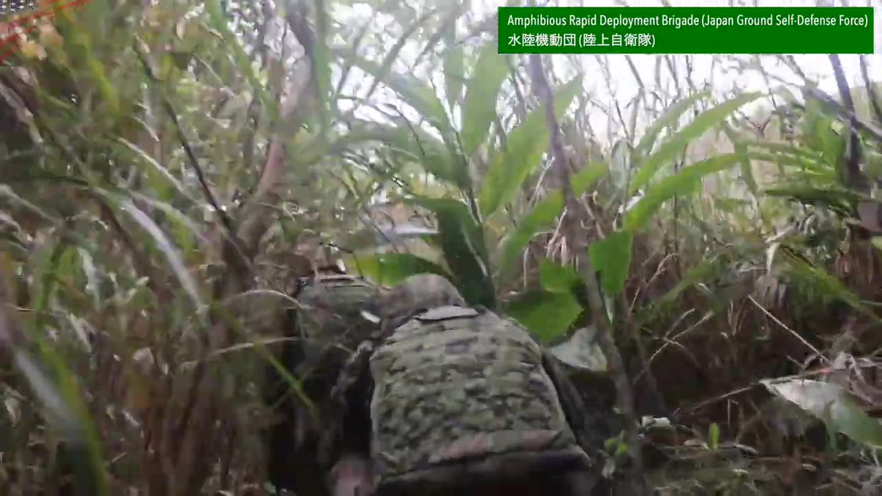 Japanese Army's new "Rifle Howa type 20" in action.