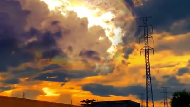Such a beautiful sunset sky, of course, is the first to share with you
