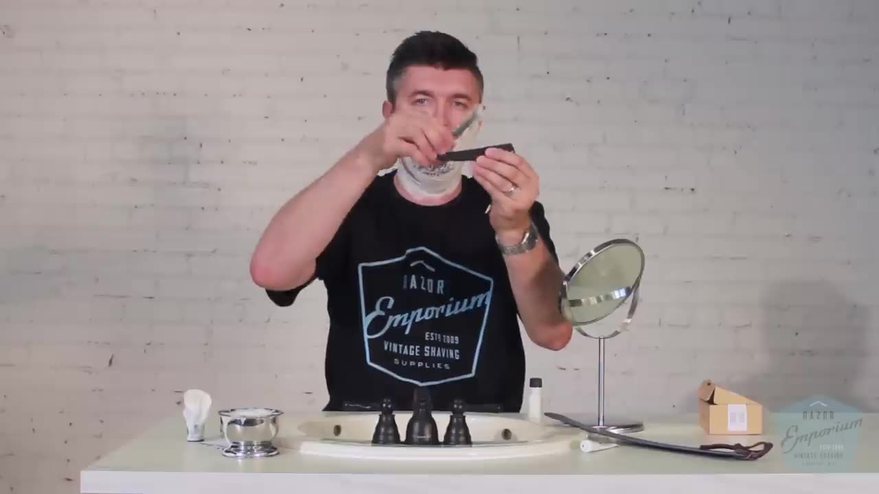 Try Straight Razor WetShave Kit Tutorial: 208 Gold Dollar for Beginners