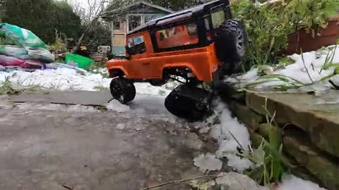 rc snow tracks vs tires crawler car test