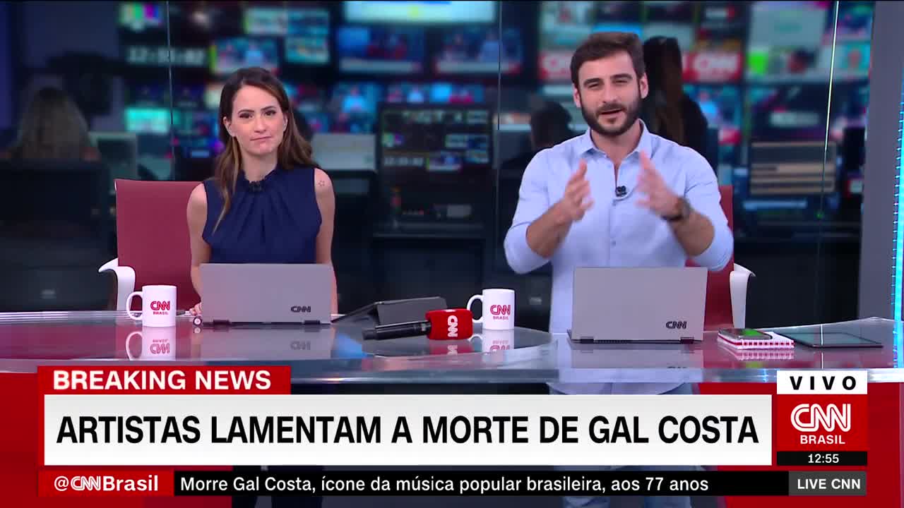 Maria Bethânia lamenta a morte de Gal Costa | LIVE CNN