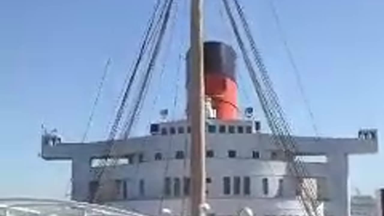 Queen Mary Horn