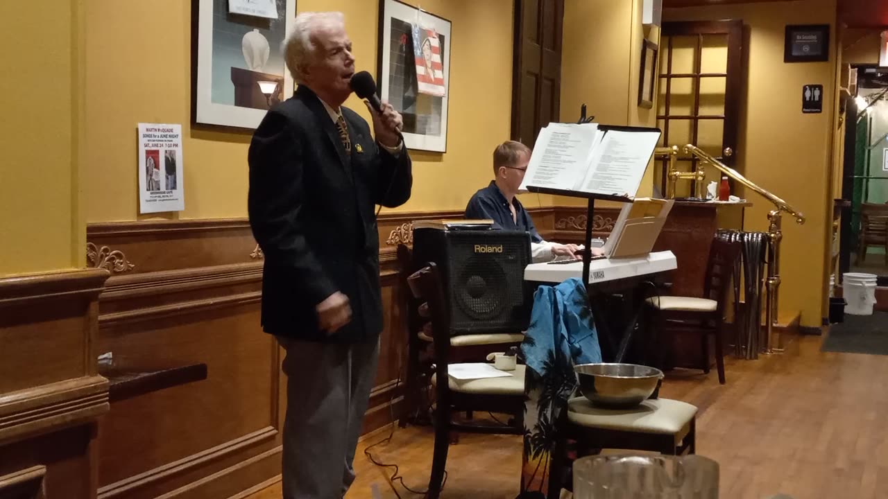 Martin McQuade Performs World War II Era Vintage Swing