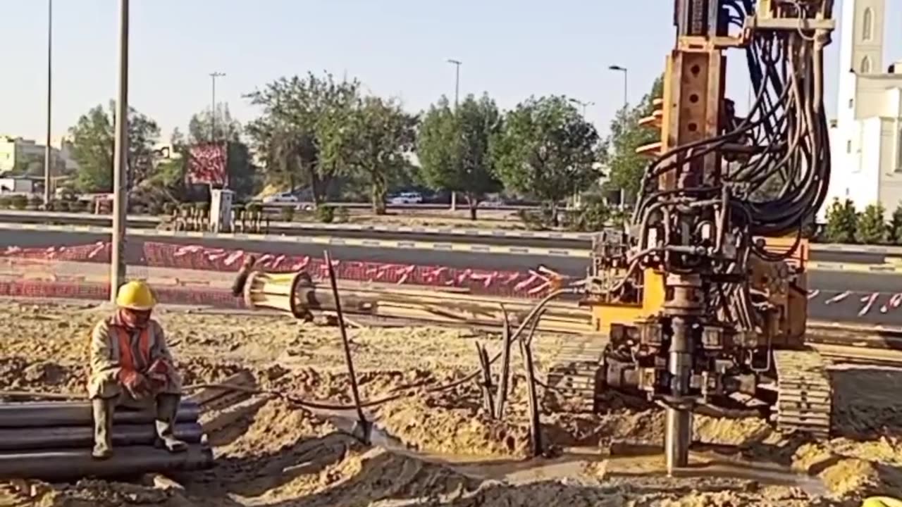 Construction working rigs