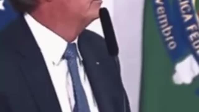Bolsonaro, falando sobre pt , "escravo" cubano"ðŸ˜ðŸ’”