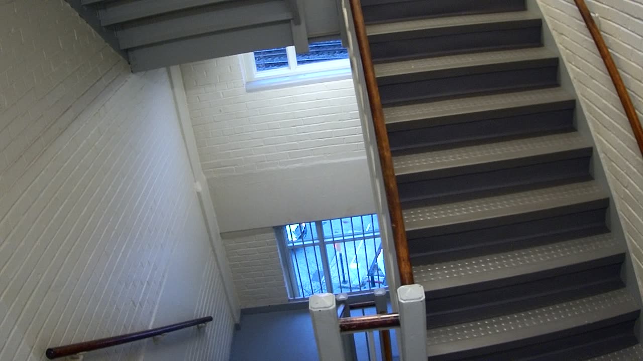 3895FHOB05Stair7_2021-01-05_07h27min23s020ms.mp4