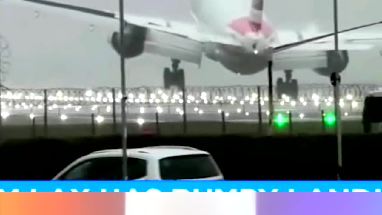 CRAZY Bouncy Landing of An Airplane