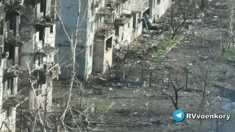 AFU militants flee from a house that was broken into by Wagner PMC fighters