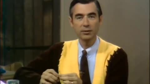 Mr. Rogers Singing "Everybody's Fancy" 1971