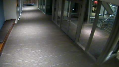 8418OHOB04O4C1CorridortoAtrium_2021-01-05_01h04min37s373ms.mp4