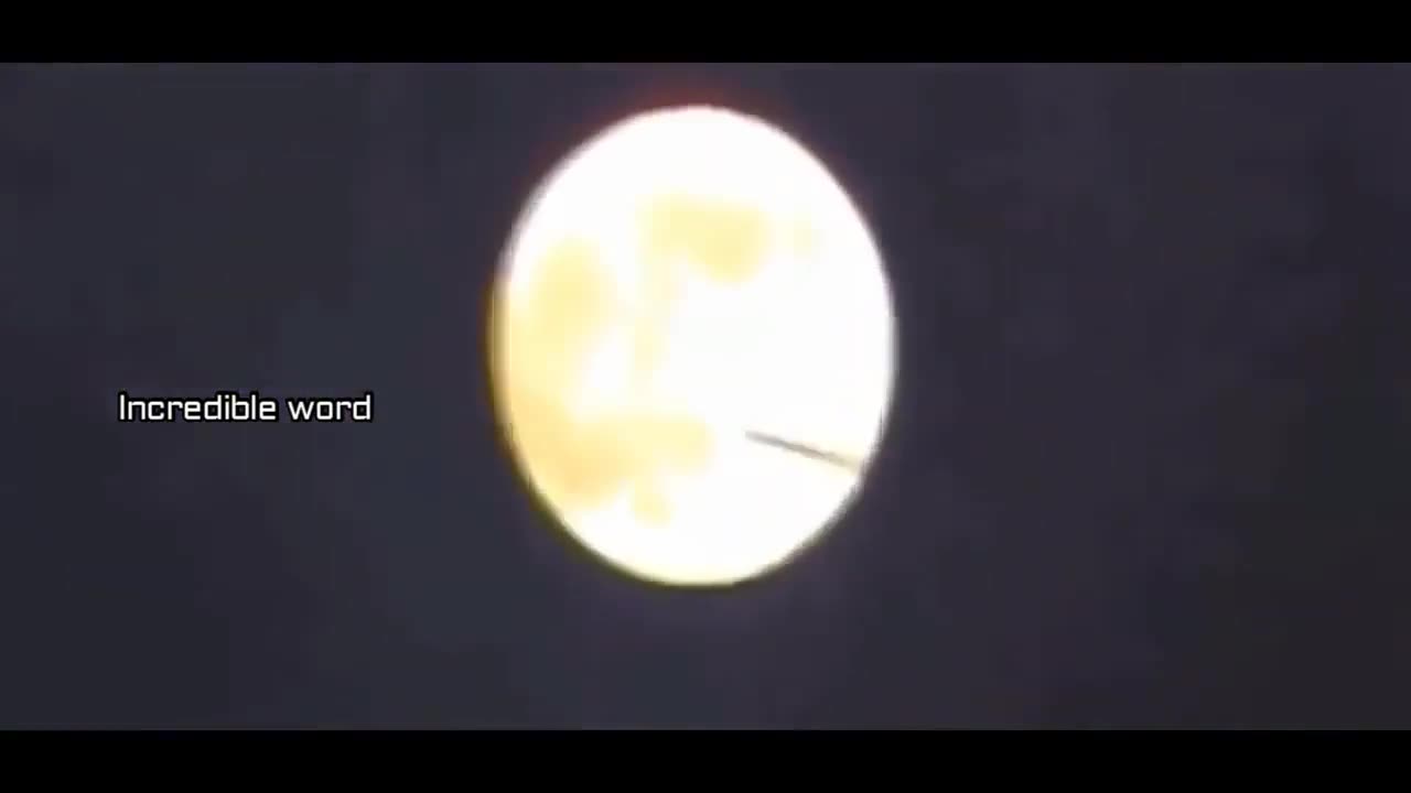 Santa claus caught on camera in London street