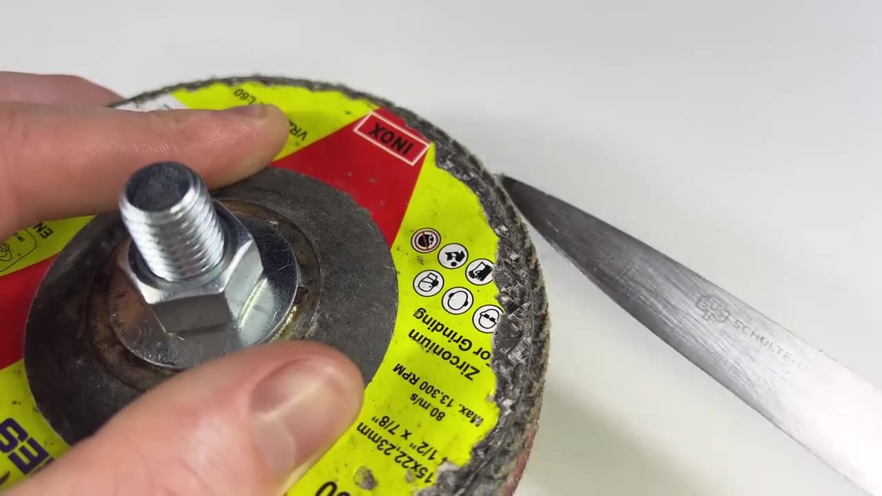 Razor-Sharp Knife Sharpening Method in 5 Minutes