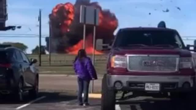 ⚠️Language⚠️ Mute Video At Beginning [Horrible Language]| Today in Dallas at an Air Show.