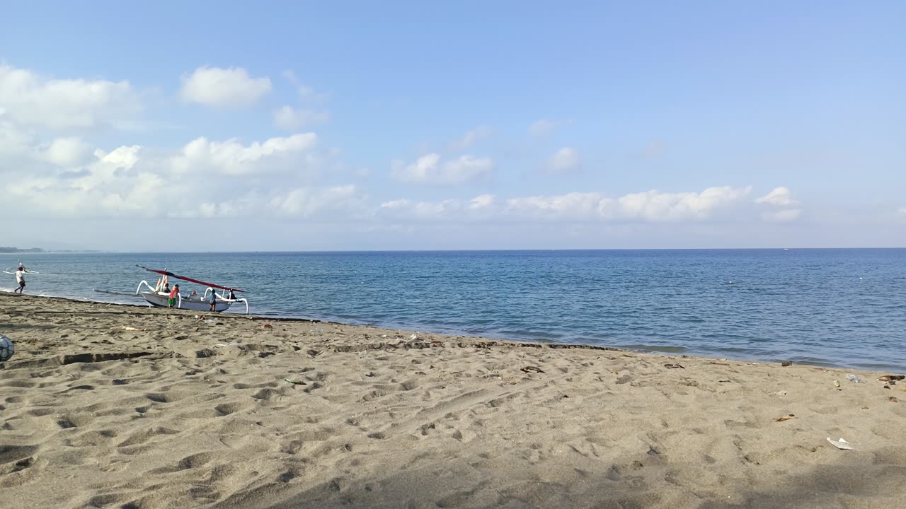 Moment when the beach is at low tide