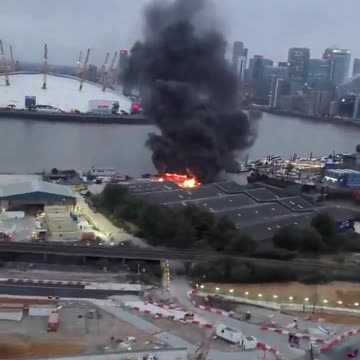 ÚLTIMA HORA: GRAN #EXPLOSIÓN EN EL #O2 #ARENA DE #LONDRES, #REINOUNIDO