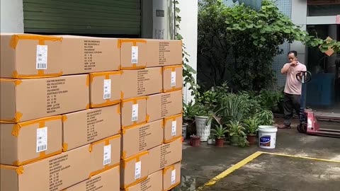 We're busy packing the goods?✨