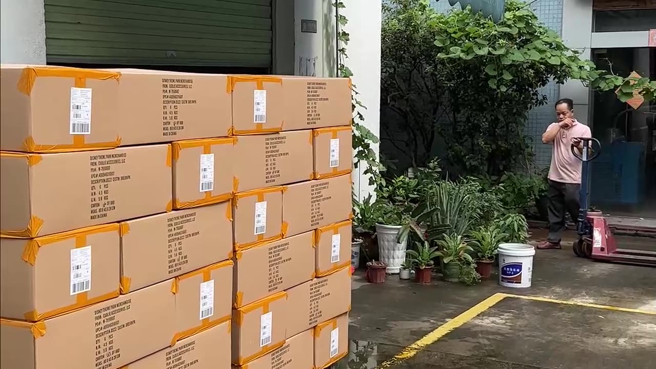 We're busy packing the goods?✨